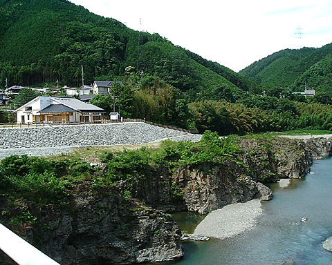 宮滝河川交流センター